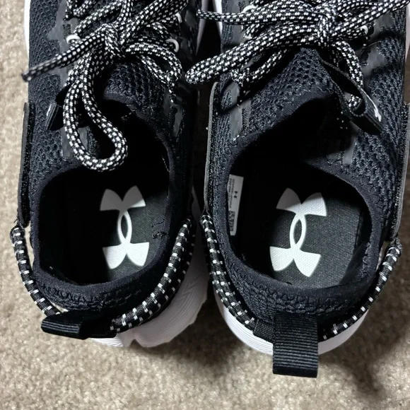 Under Armour Fat Tire Black and White Athletic Shoes with Lightweight Design - Picture 8 of 10